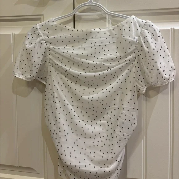 H&M Top - Picture 2 of 3